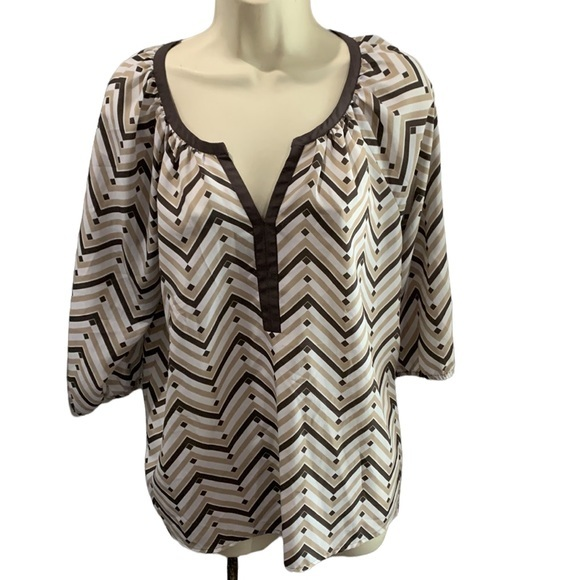 Ann Taylor Tops - Ann Taylor Casual Blouse‎ Chevron Size Med